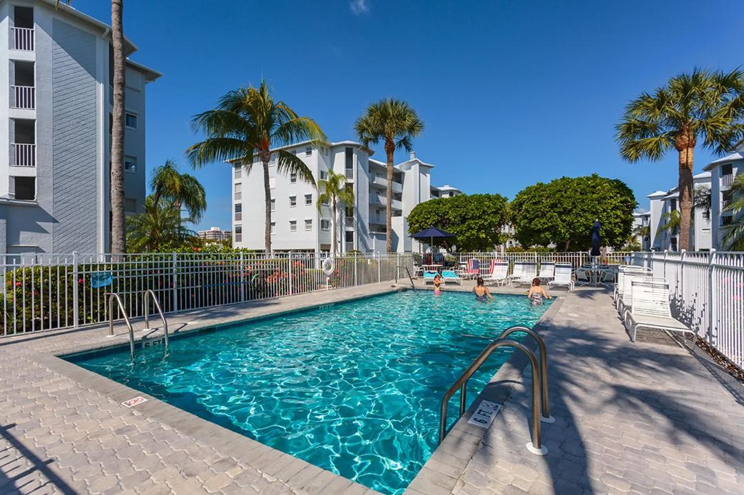 Royal Pelican 381 Fort Myers Beach Exterior foto